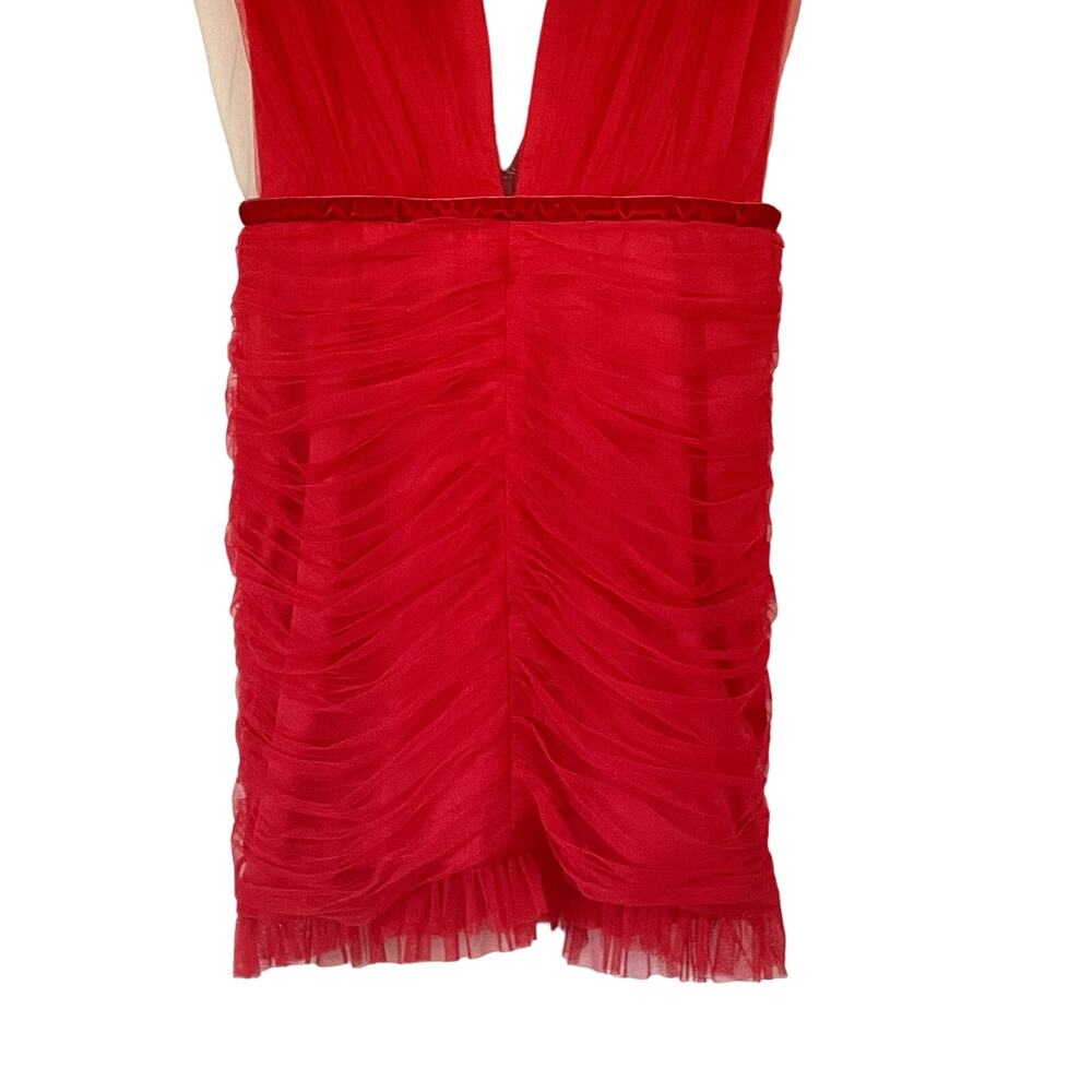 Elegant Red Mini Dress with Tulle Accents - Picture 4 of 11